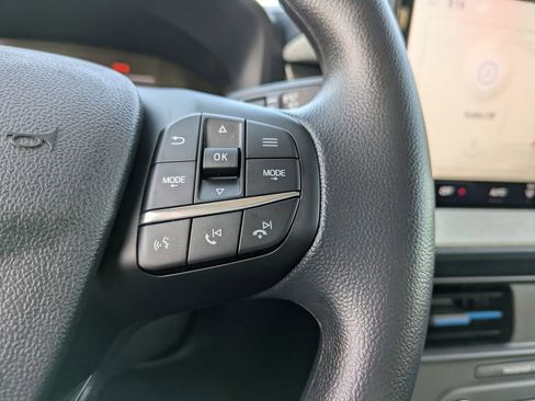 New 2025 Ford Maverick XLT image 27