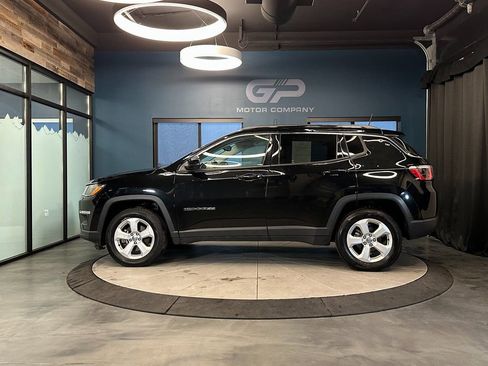 Used 2020 Jeep Compass Latitude w/ Cold Weather Group image 6