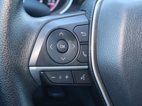 Used 2023 Toyota Camry LE image 20