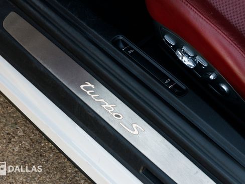 Used 2017 Porsche 911 Turbo S image 23