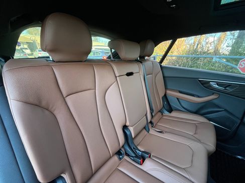 Used 2023 Audi Q8 Prestige image 37
