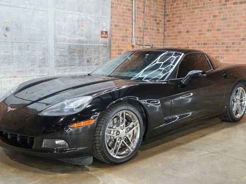 Used 2008 Chevrolet Corvette Coupe w/ Preferred Equipment Group RWD image 7