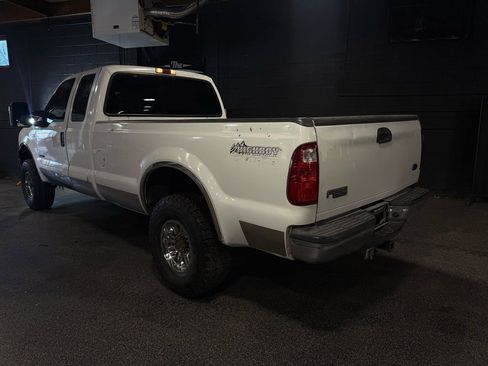 Used 2001 Ford F250 4x4 SuperCab Super Duty image 3