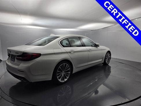Certified 2023 BMW 530i w/ Convenience Package image 15