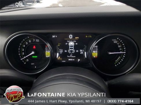 Used 2023 Jeep Wrangler Unlimited w/ Cold Weather Group image 15