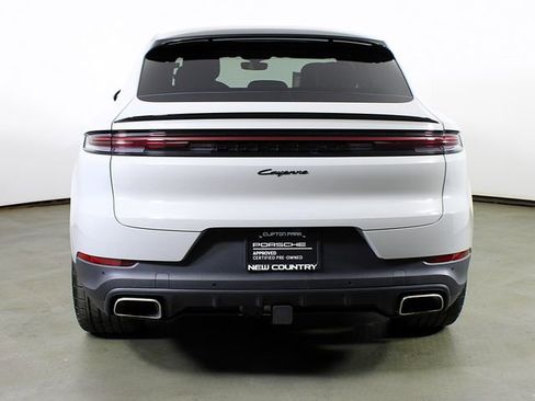 Certified 2026 Porsche Cayenne Coupe AWD/4WD image 6