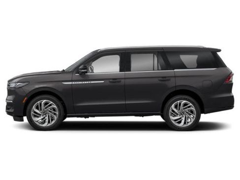 New 2026 Lincoln Navigator Premiere image 3