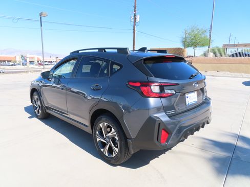 Used 2024 Subaru Crosstrek 2.0i Premium AWD/4WD image 7