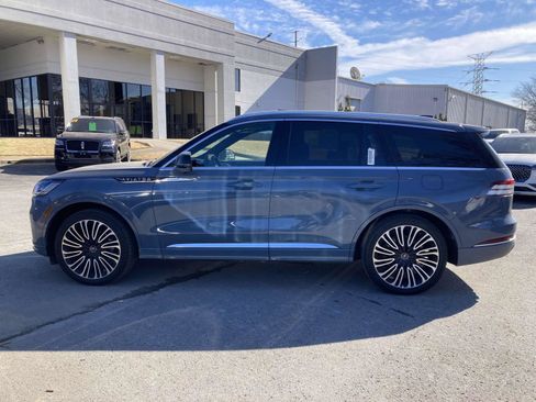 New 2025 Lincoln Aviator Black Label image 8