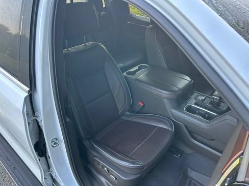Used 2023 GMC Sierra 1500 Denali w/ Denali Reserve Package AWD/4WD image 16