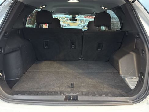 Used 2022 Chevrolet Equinox LT image 28
