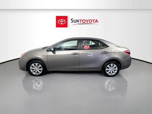 Used 2016 Toyota Corolla LE FWD image 7