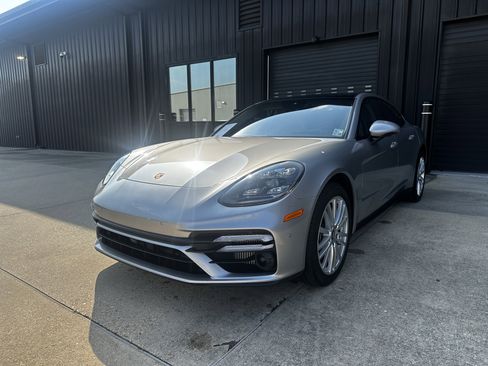 Certified 2023 Porsche Panamera Turbo S AWD/4WD image 1
