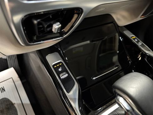 Certified 2023 Kia Sorento SX image 30