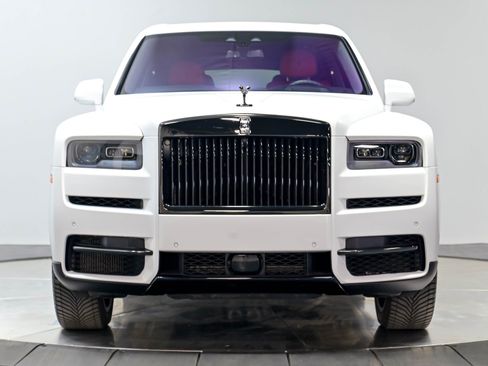 Used 2021 Rolls-Royce Cullinan Black Badge AWD/4WD image 55