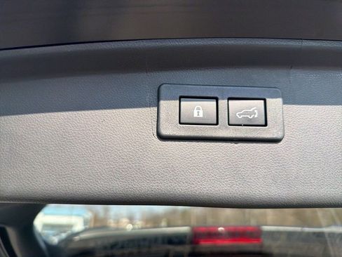 Used 2025 Subaru Outback Wilderness w/ Wilderness Package image 9