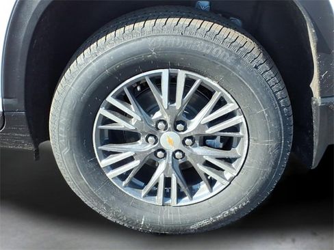 New 2026 Chevrolet Traverse LT w/ Driver Confidence Package image 28