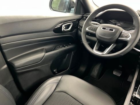 New 2026 Jeep Compass Latitude AWD/4WD image 11