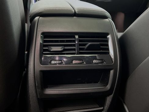 Used 2025 BMW X6 M60i AWD/4WD image 27