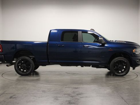 Used 2023 RAM 2500 Laramie AWD/4WD image 9