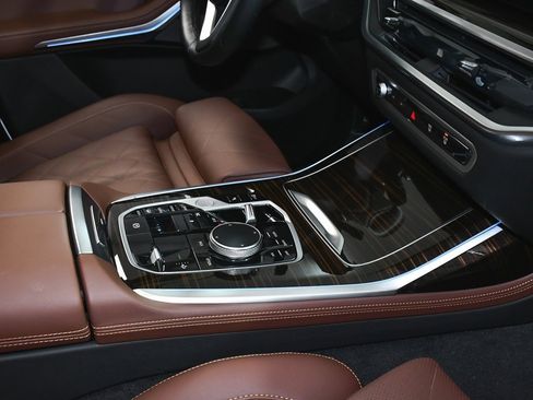 Used 2026 BMW X7 xDrive40i image 85