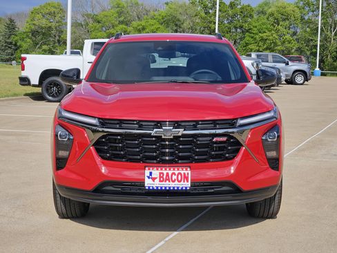 New 2026 Chevrolet Trax RS FWD image 2