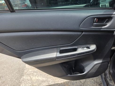 Used 2015 Subaru Impreza 2.0i AWD/4WD image 8