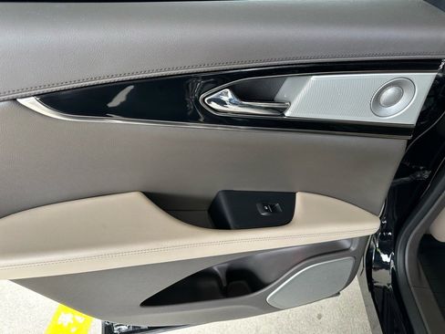 Used 2022 Lincoln Nautilus Reserve w/ Equipment Group 202A image 30