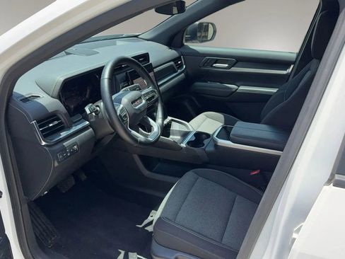 Used 2025 GMC Terrain Elevation AWD/4WD image 12
