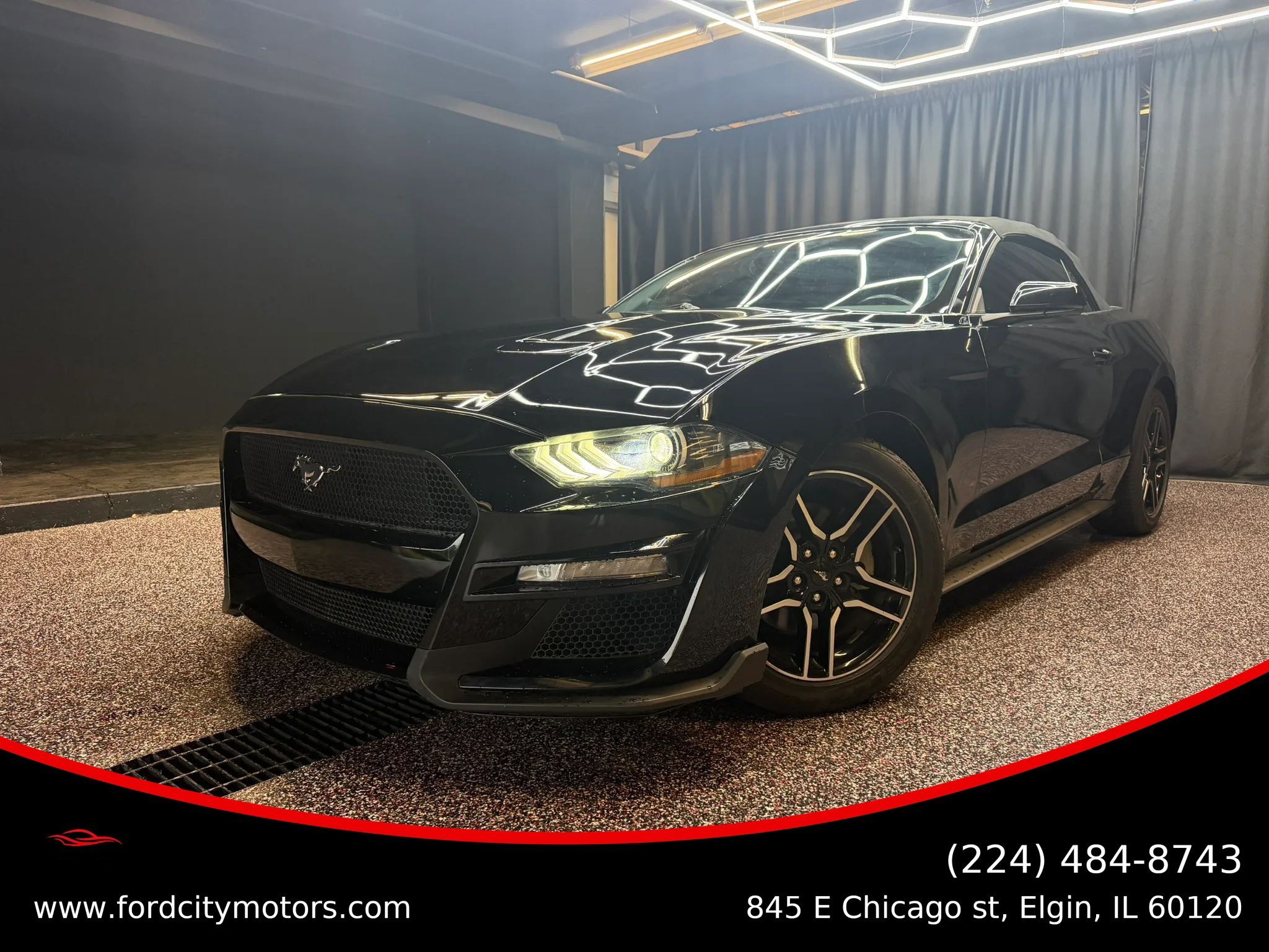 Used 2020 Ford Mustang Premium RWD image 1