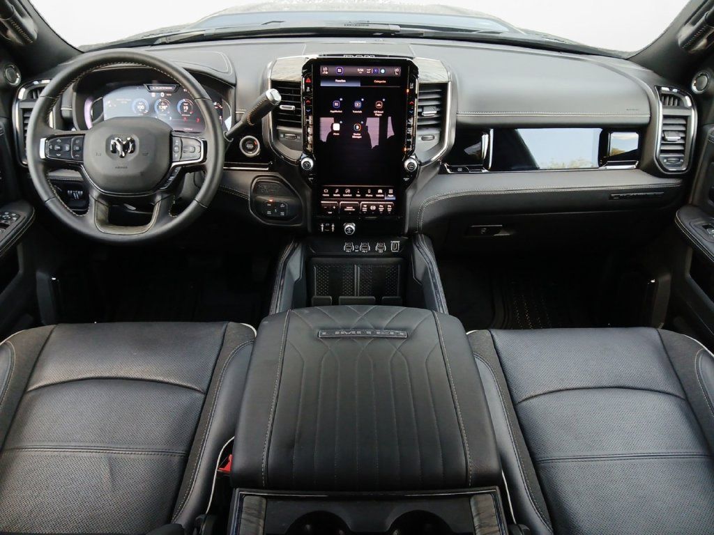 Used 2026 RAM 2500 Limited AWD/4WD image 19