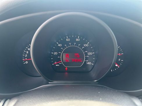 Used 2019 Kia Soul FWD image 14
