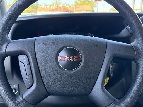 New 2025 GMC Savana 2500 Extended w/ Driver Convenience Package image 17