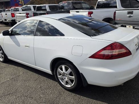 Used 2005 Honda Accord EX image 3