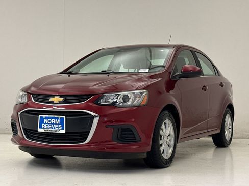 Used 2018 Chevrolet Sonic LT w/ Convenience Package image 2