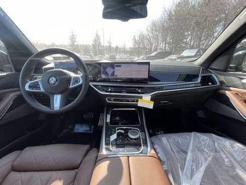 New 2026 BMW X5 xDrive40i w/ M Sport Package image 16