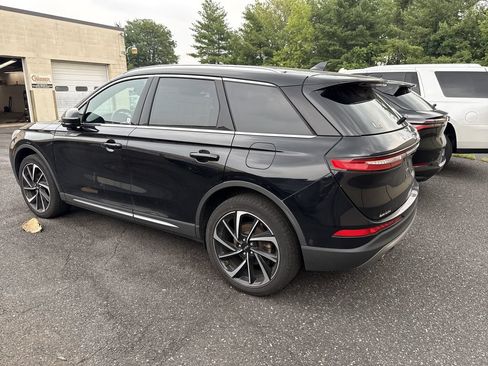 Certified 2023 Lincoln Corsair Reserve w/ Equipment Group 202A AWD/4WD image 11