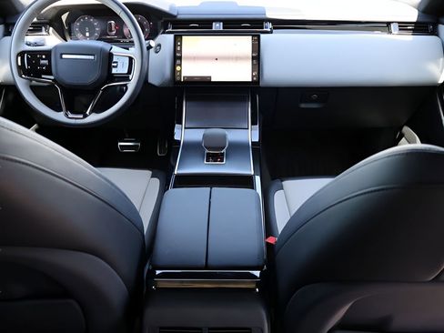 Certified 2026 Land Rover Range Rover Velar Dynamic SE AWD/4WD image 14