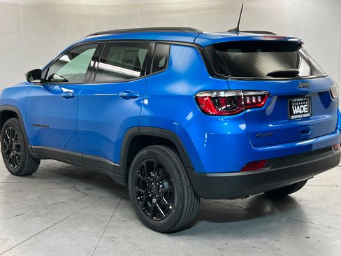 New 2026 Jeep Compass Latitude AWD/4WD image 3