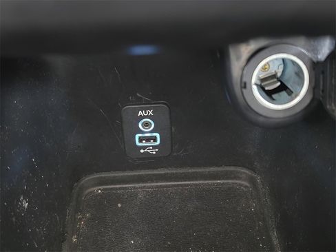 Used 2020 Dodge Journey Crossroad w/ Popular Equipment Group image 30