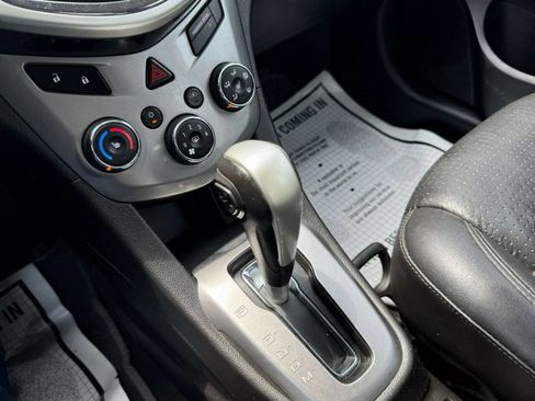 Used 2020 Chevrolet Sonic Premier image 27