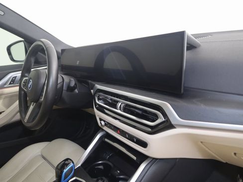 Used 2022 BMW i4 eDrive40 w/ M Sport Package image 49