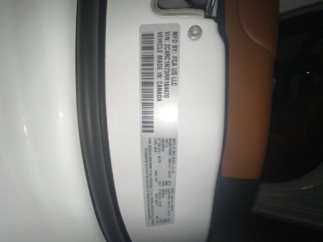 Used 2024 Chrysler Pacifica Pinnacle FWD image 29