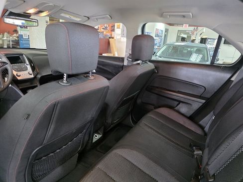 Used 2016 Chevrolet Equinox LS FWD image 17