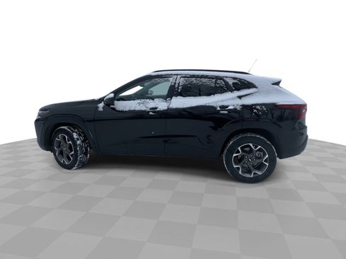 Certified 2025 Chevrolet Trax LT w/ LT Convenience Package image 5