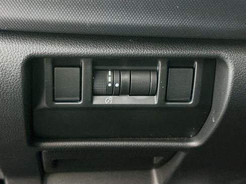 Used 2025 Subaru Forester Premium image 16