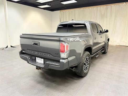 Used 2022 Toyota Tacoma TRD Sport w/ Technology Package image 6