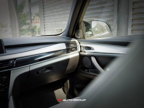 Used 2016 BMW X6 M image 12