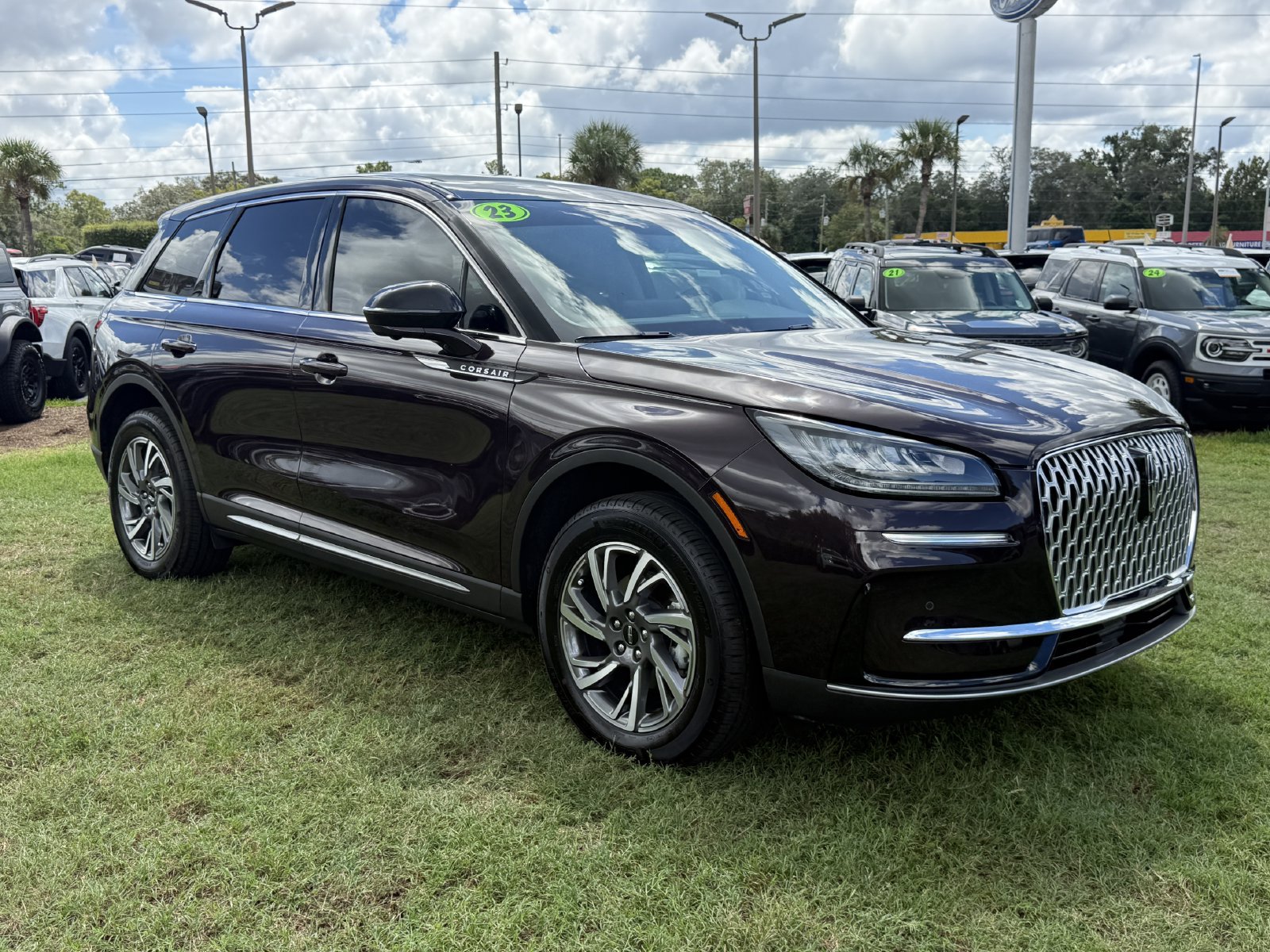 Used 2023 Lincoln Corsair FWD w/ Equipment Group 101A image 2