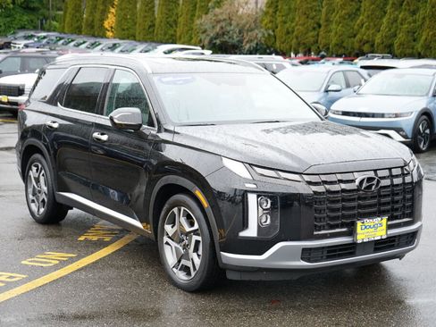 Certified 2023 Hyundai Palisade Limited w/ Cargo Package image 3